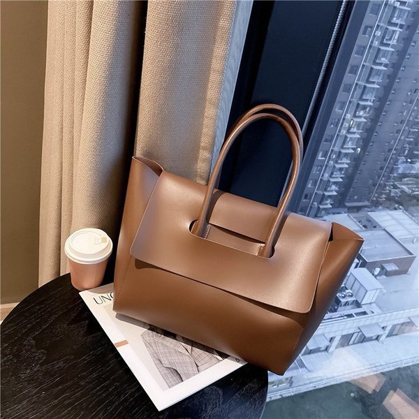 Women's Commuter Tote Bag-Brown